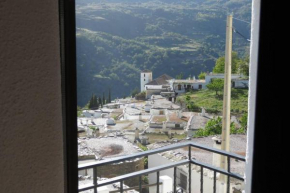 Casa La Soleá. Vistas al pueblo y la Sierra